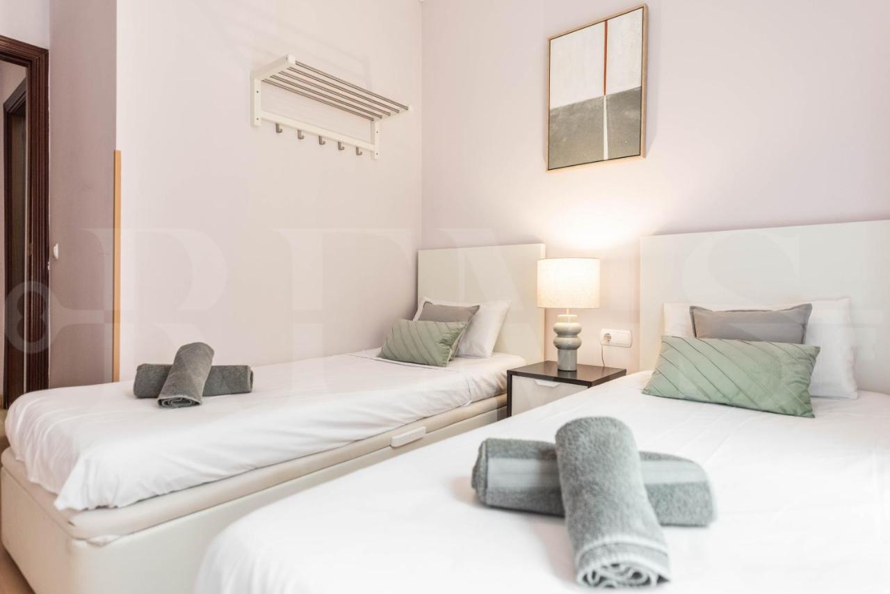Apartament Inviting In The Heart Of By Rems *